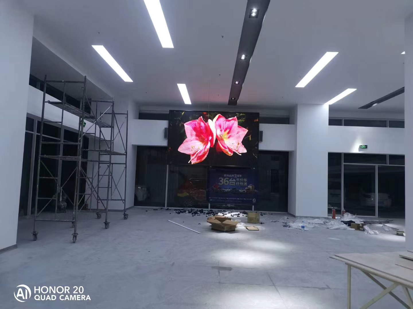 宜賓某4s店 P2.5室內(nèi)全彩