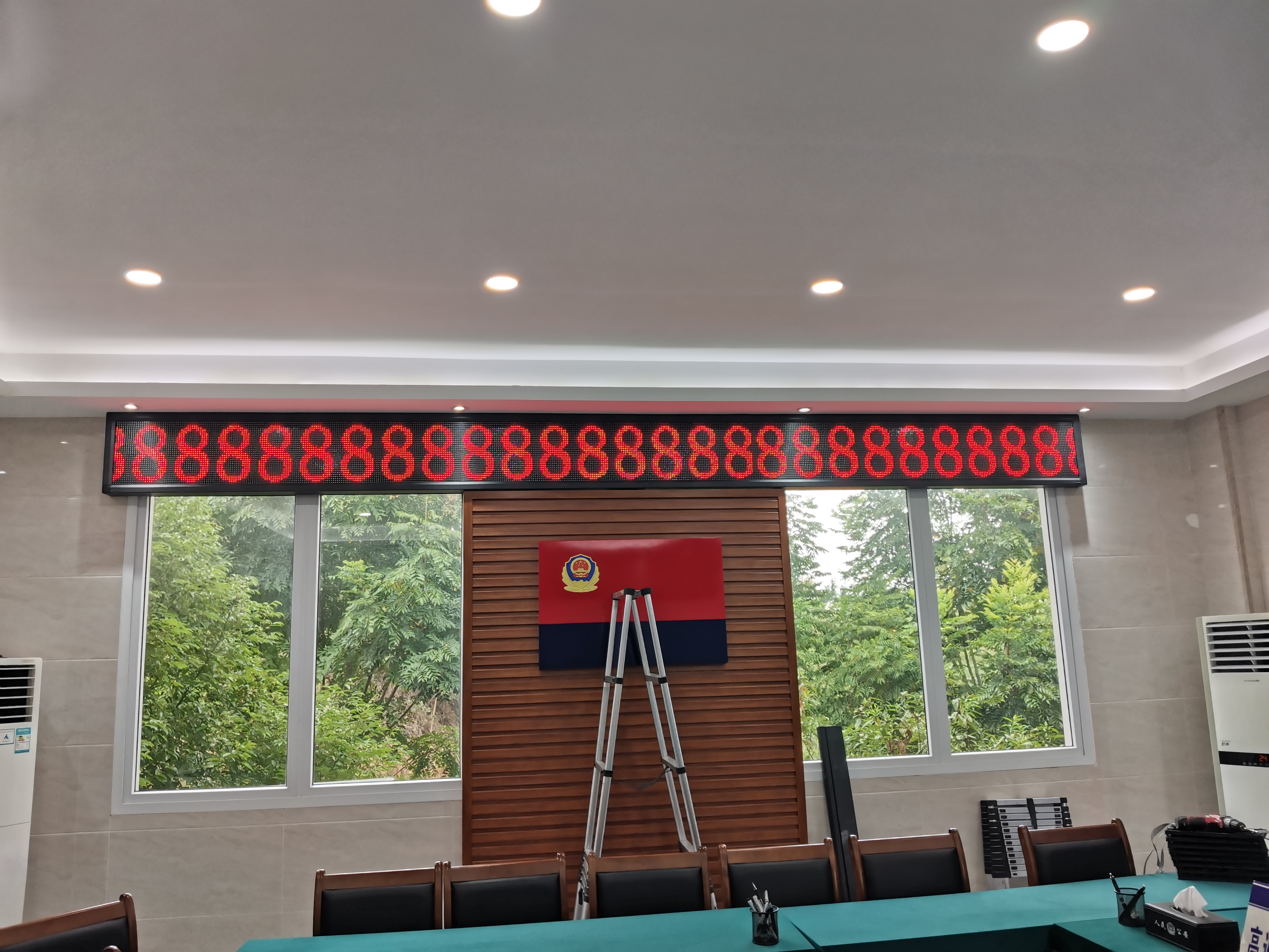 室內P10單紅